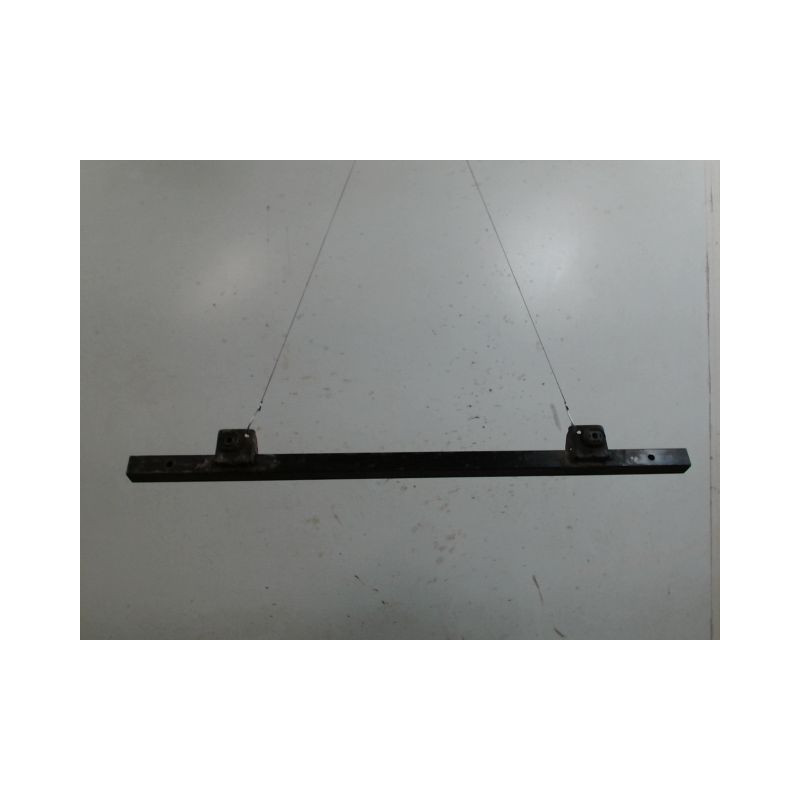 TRAVERSE INFERIEURE ARMATURE AVANT OPEL COMBO