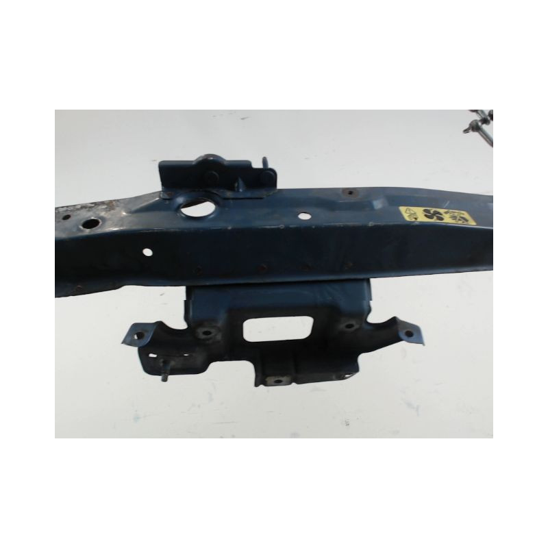 TRAVERSE SUPERIEURE ARMATURE AVANT NISSAN MICRA 2003-2005