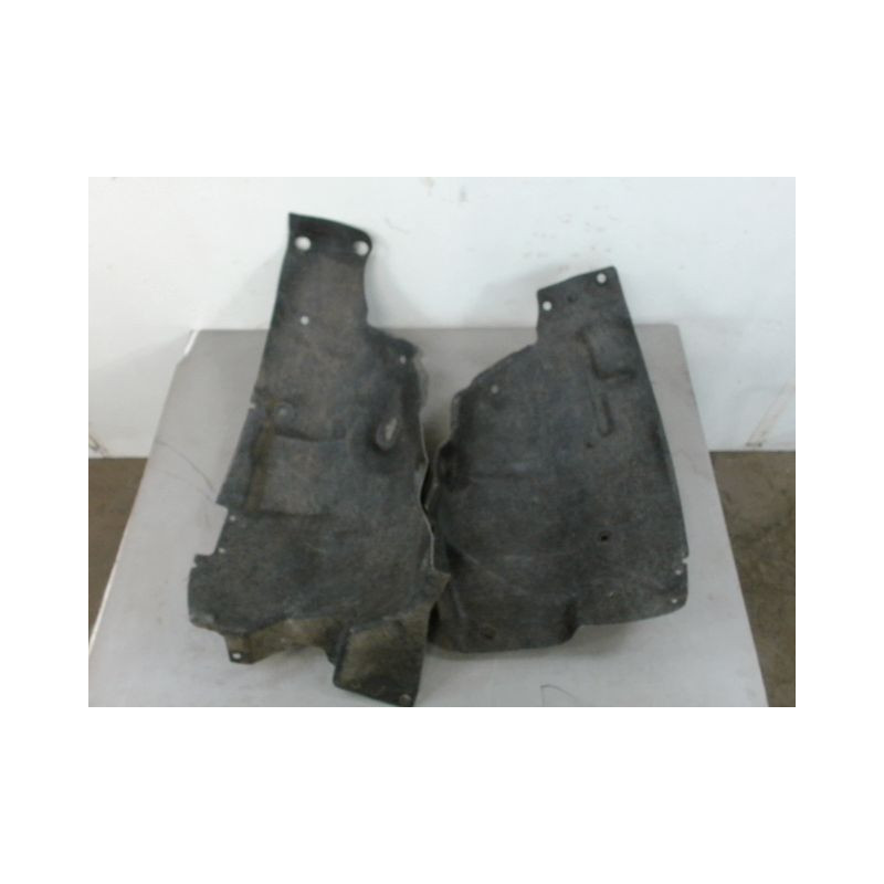 PARE-BOUE AVANT GAUCHE RENAULT MEGANE