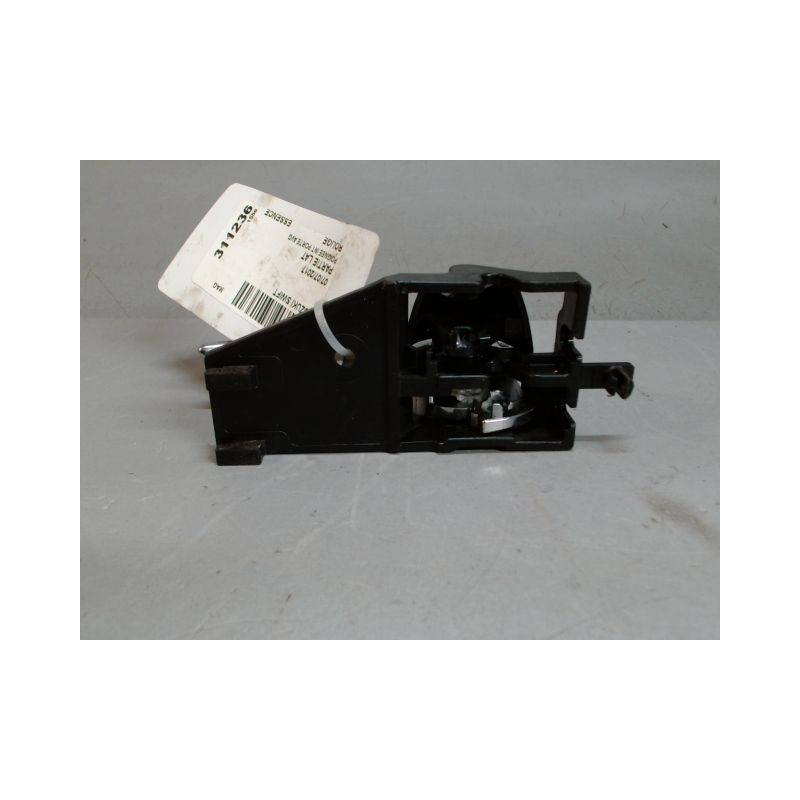 POIGNEE INTERIEURE PORTE AVANT GAUCHE SUZUKI SWIFT