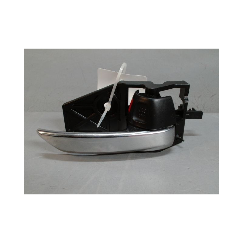 POIGNEE INTERIEURE PORTE ARRIERE DROIT SUZUKI SWIFT