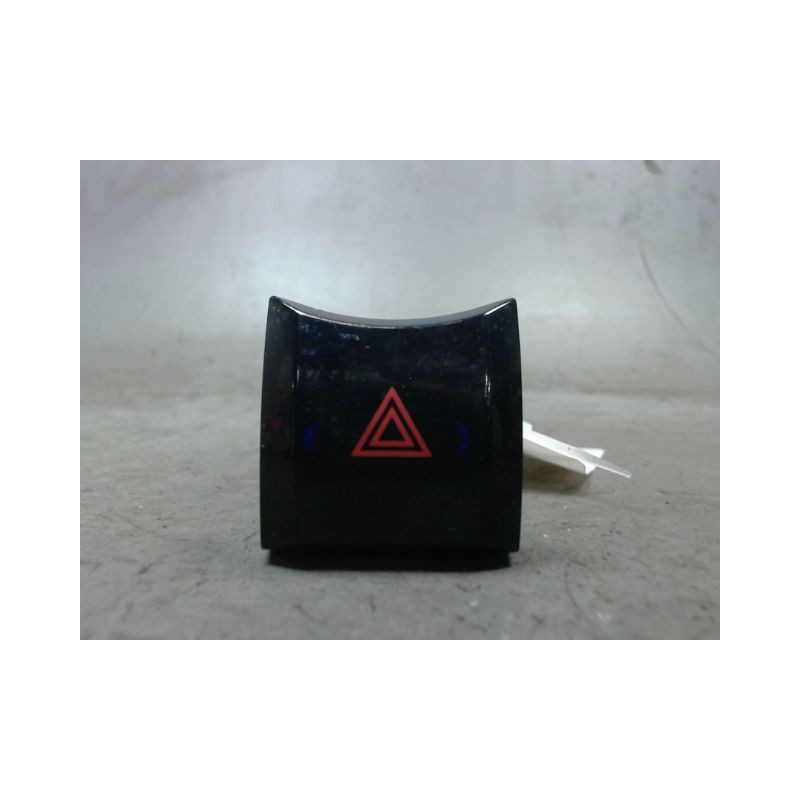BOUTON DE WARNING PEUGEOT ION
