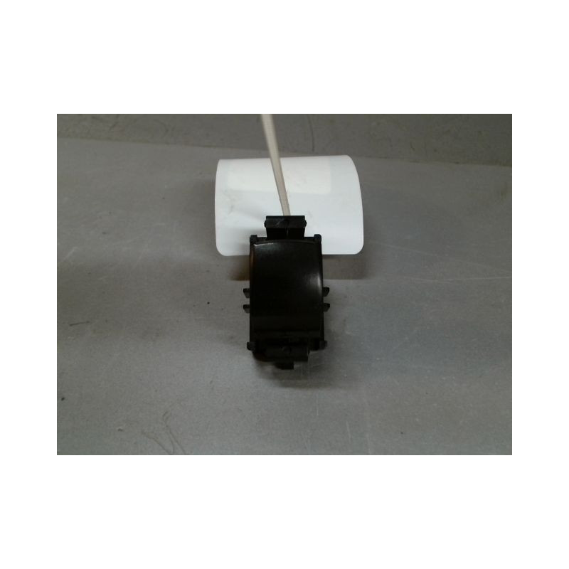 COMMANDE LEVE-GLACE PORTE AVD MITSUBISHI SPACESTAR