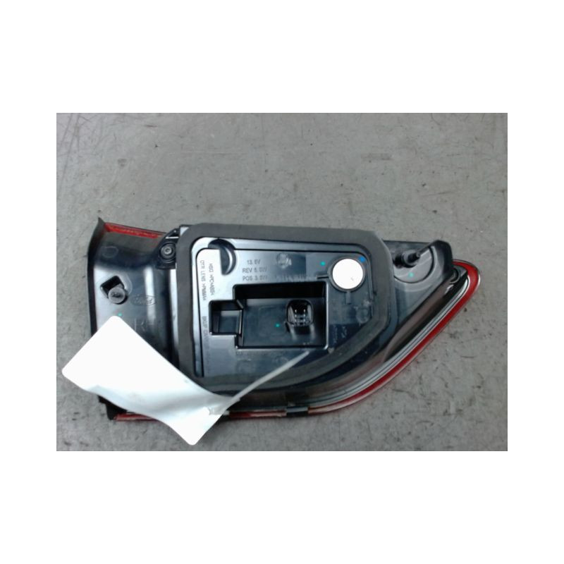 FEU ARRIERE INTERIEUR DROIT FORD KUGA
