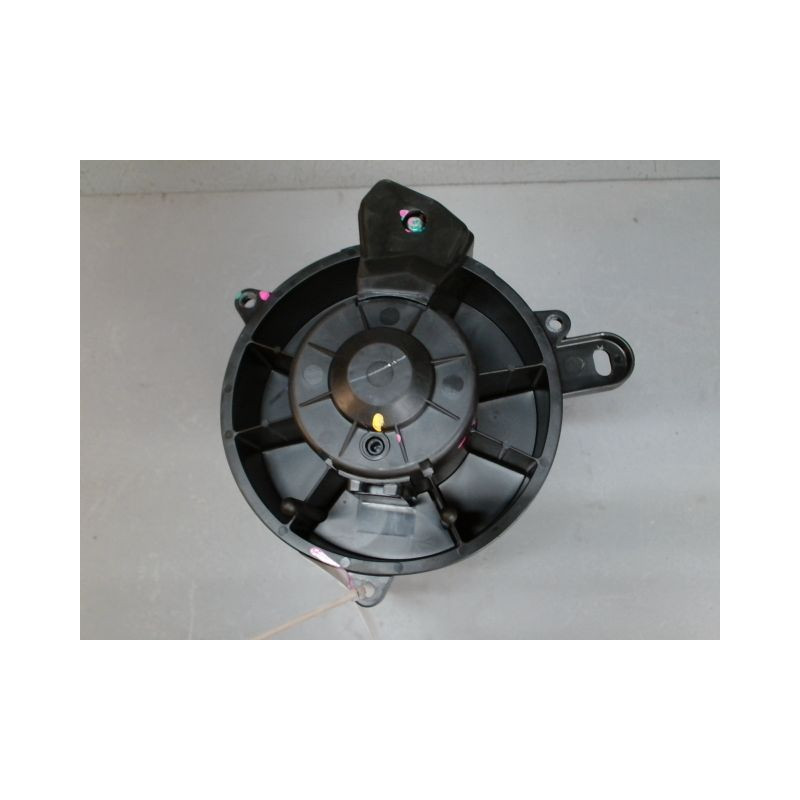MOTEUR VENTILATEUR CHAUFFAGE SUZUKI CELERIO