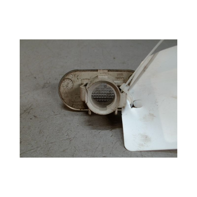 REPETITEUR AILE GAUCHE RENAULT TWINGO 2 2007-