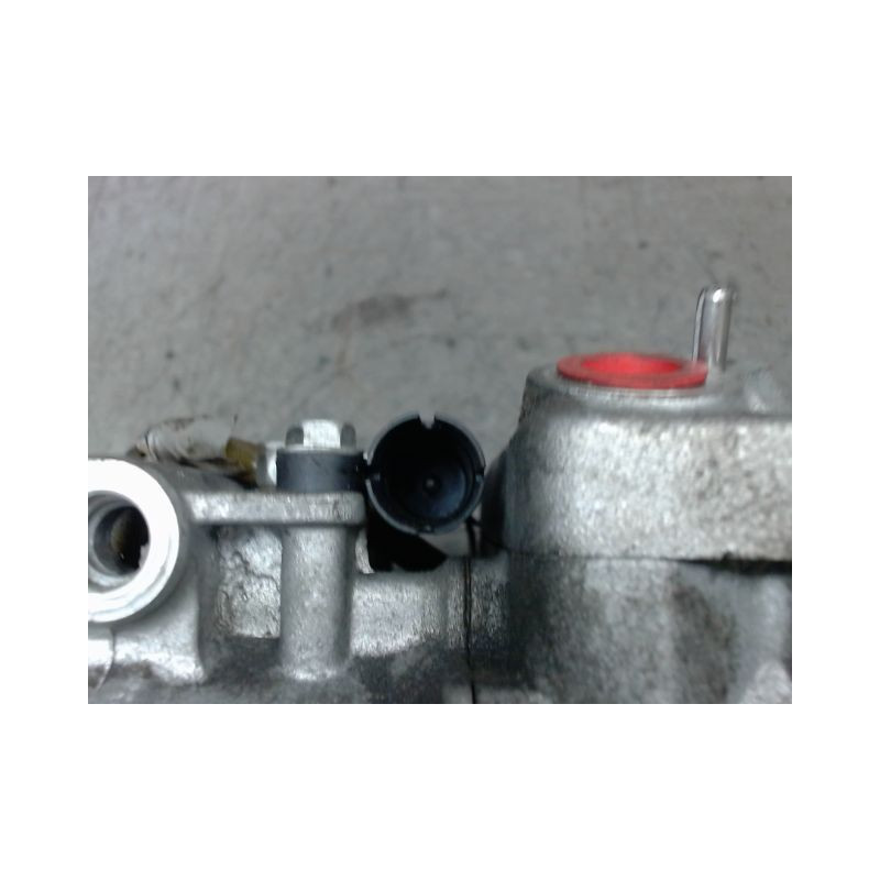 COMPRESSEUR AIR CONDITIONNE MERCEDES COUPE CLK 99-2002