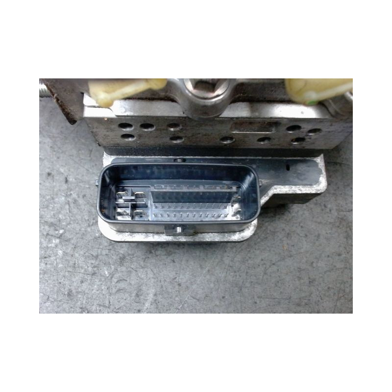 UNITE HYDRAULIQUE ABS LEXUS CT200H