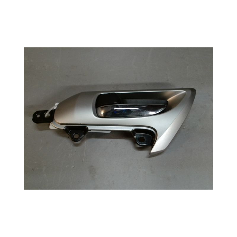 POIGNEE INTERIEURE PORTE AVANT GAUCHE LEXUS CT200H