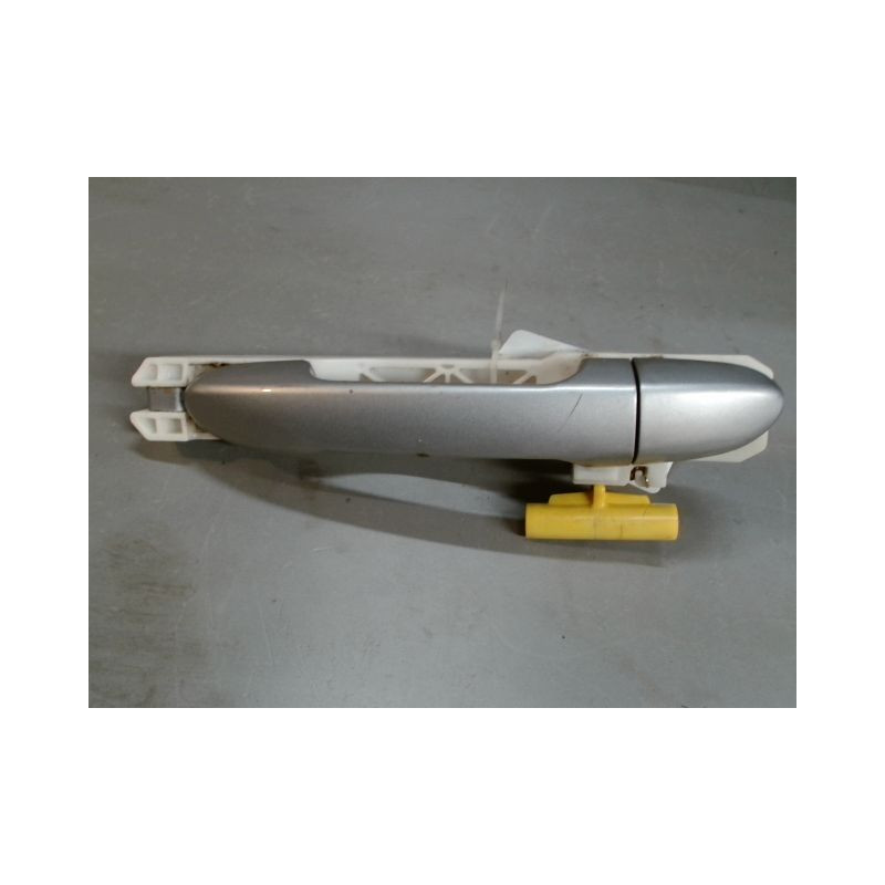 POIGNEE EXTERIEURE PORTE ARRIERE DROIT KIA CERATO 5P