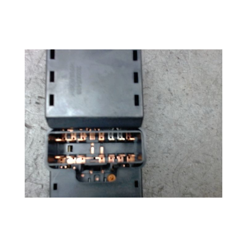 COMMANDE LEVE-GLACE PORTE AVG OPEL ANTARA 2007-