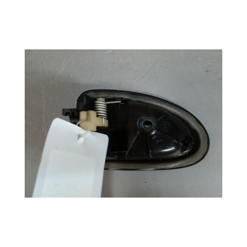 POIGNEE INTERIEURE PORTE AVANT DROIT RENAULT CLIO II PH.2 01-06