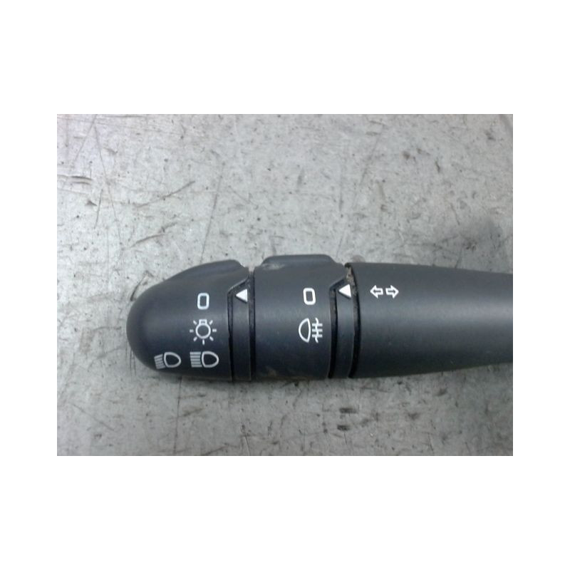 COMMANDE CLIGNOTANT RENAULT CLIO II CAMPUS 06-