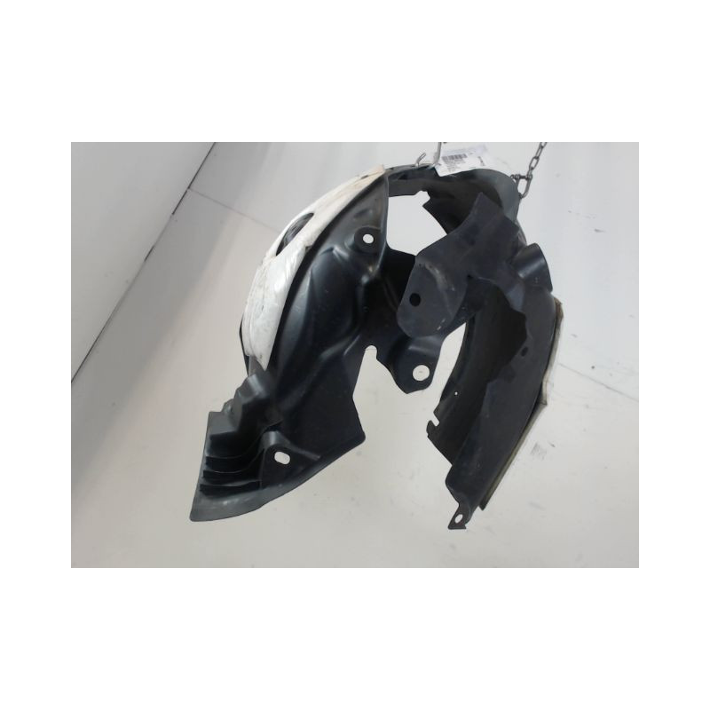 PARE-BOUE AVANT GAUCHE RENAULT MEGANE III 2008-