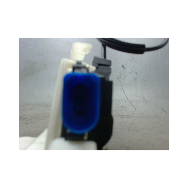 SYSTEME CONDAMNATION AVANT DROIT VOLKSWAGEN POLO 02-05