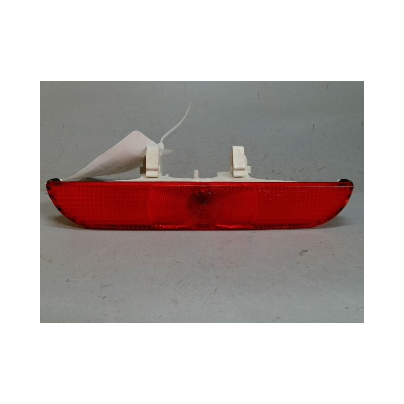 FEUX STOP SUPPLEMENTAIRE MAZDA MAZDA 3  5P