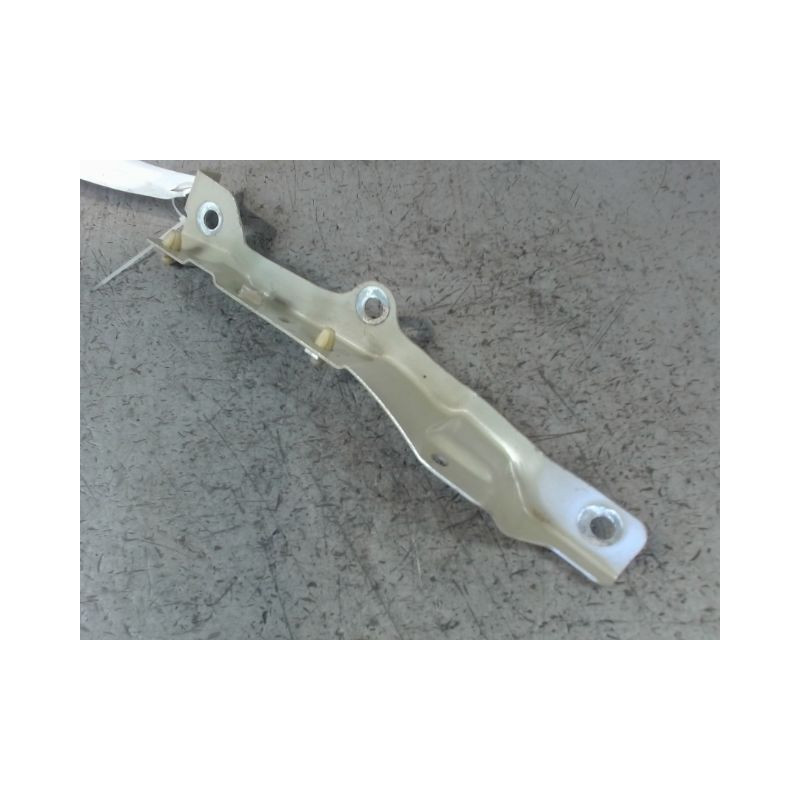 SUPPORT AILE AVD RENAULT CLIO IV