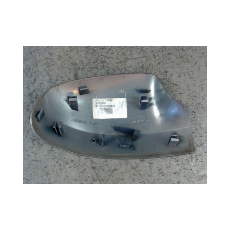 CARENAGE RETROVISEUR EXTERIEUR GAUCHE DACIA SANDERO 2008-