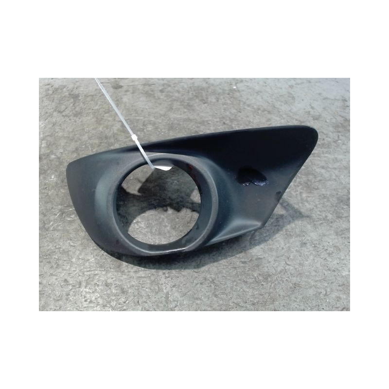 OBTURATEUR PHARE ADDITIONNEL PARE-CHOC AVG TOYOTA VERSO 2010-