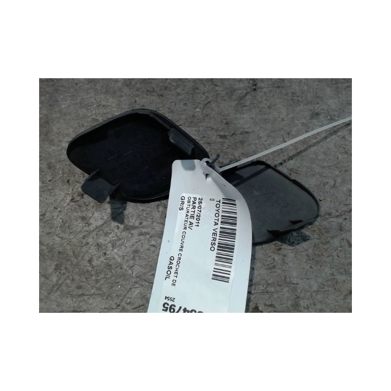 OBTURATEUR COUVRE CROCHET DE BOUCLIER AV TOYOTA VERSO 2010-