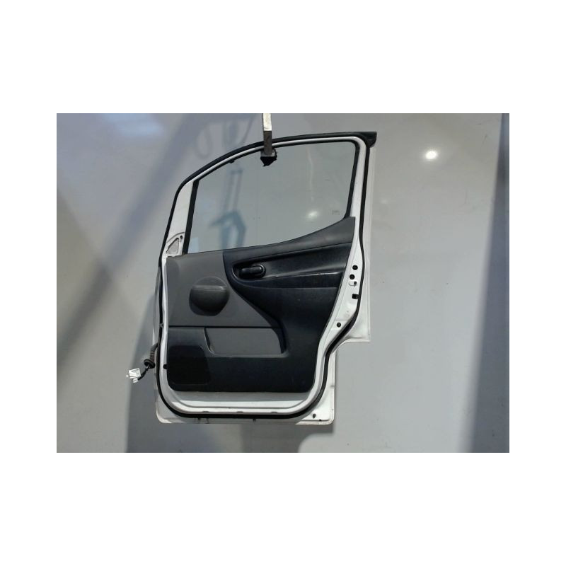 PORTE AVANT DROIT NISSAN NV200