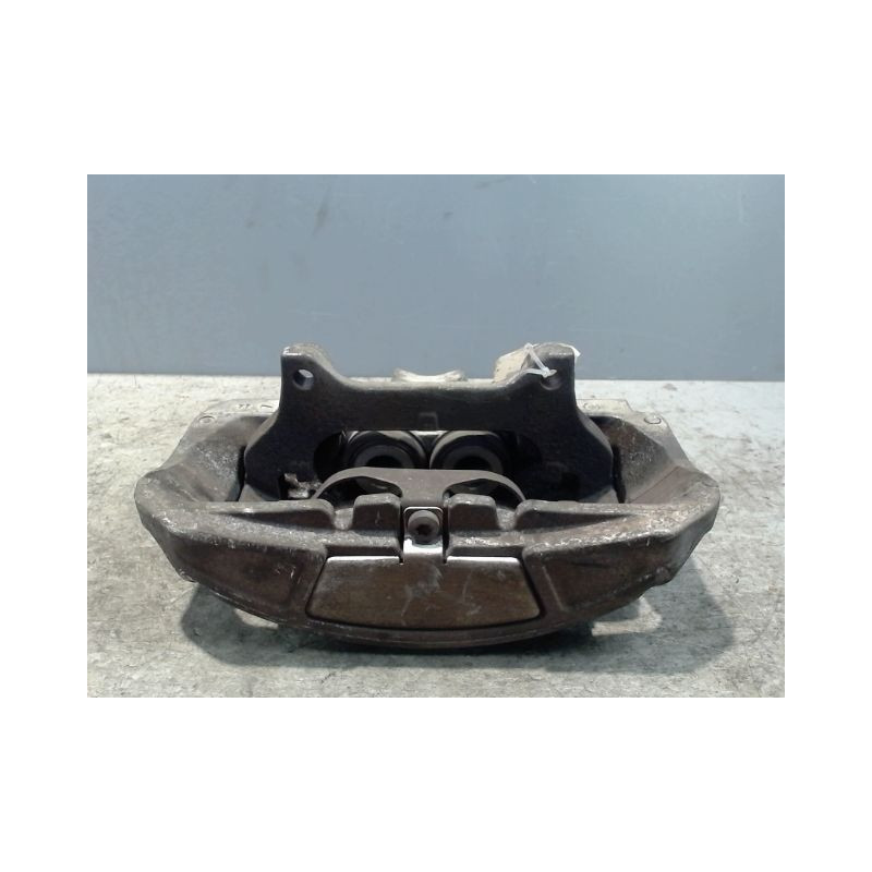 ETRIER DE FREIN AVANT GAUCHE AUDI A6 2004-