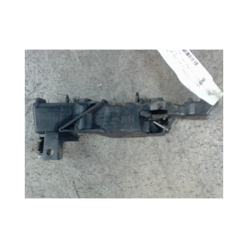 SUPPORT PARE-CHOC AVD AUDI A6 2004-