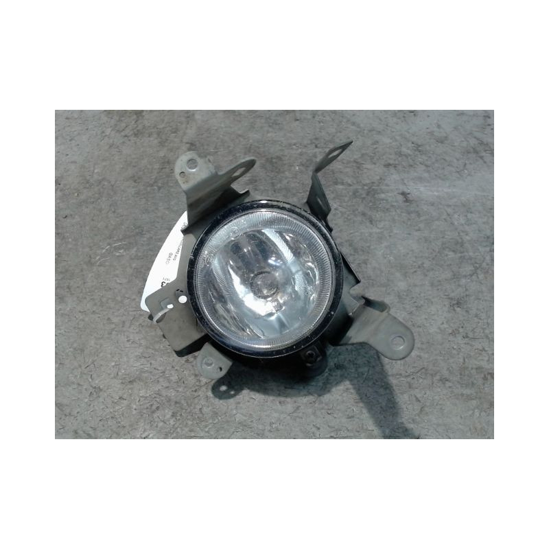 PHARE ANTIBROUILLARD AVANT GAUCHE MITSUBISHI GRANDIS
