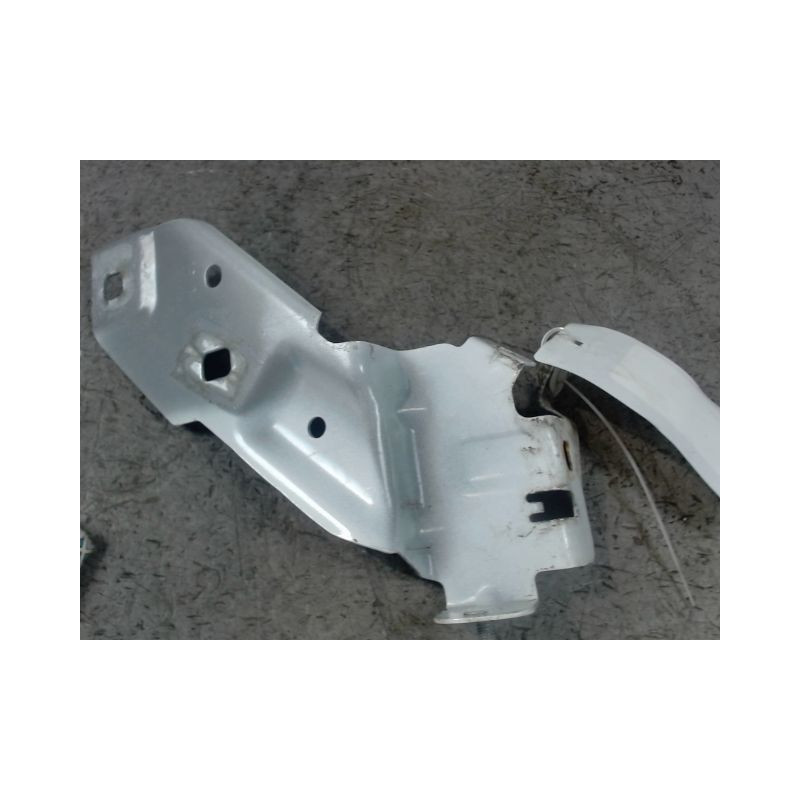 SUPPORT AILE AVD RENAULT CLIO IV