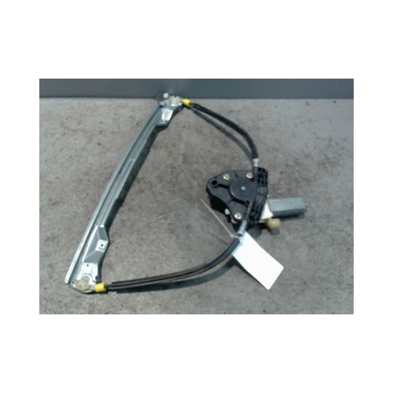 MECANISME+MOTEUR LEVE-GLACE AVANT DROIT RENAULT CLIO II PH.2 01-06