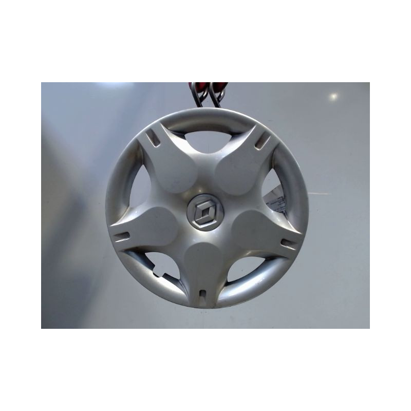 ENJOLIVEUR DE ROUE RENAULT TWINGO 2 2010-
