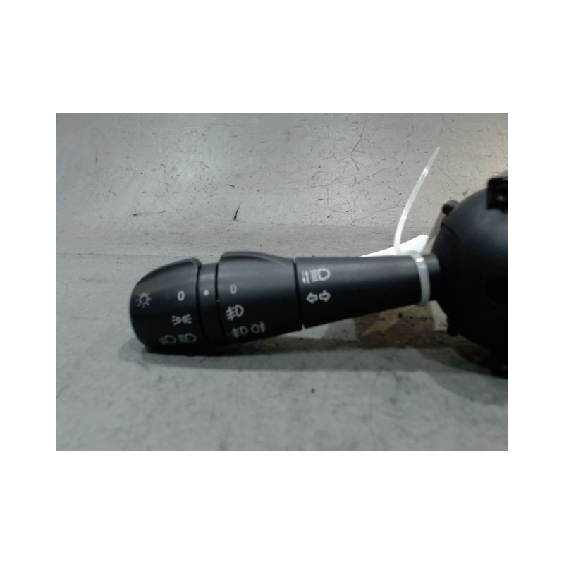 COMMANDE CLIGNOTANT DACIA SANDERO
