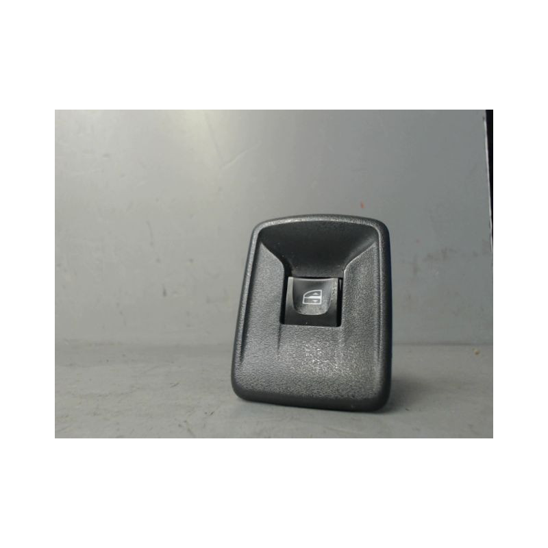 COMMANDE LEVE-GLACE PORTE AVD DACIA SANDERO