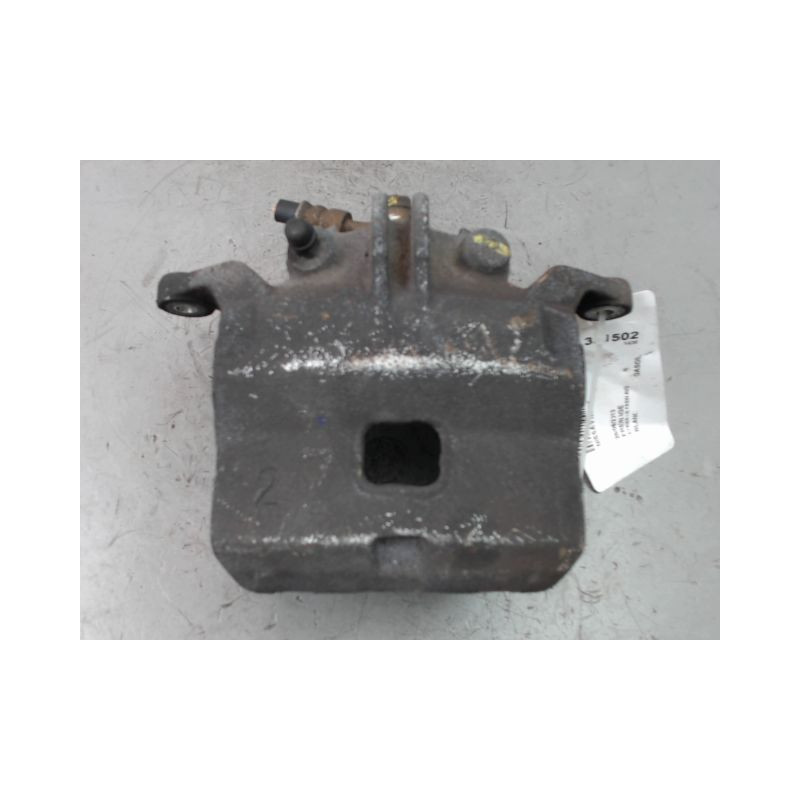 ETRIER DE FREIN AVANT DROIT NISSAN NV200