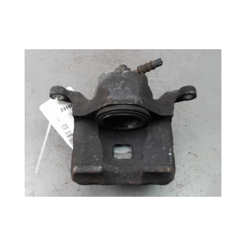 ETRIER DE FREIN AVANT DROIT NISSAN NV200
