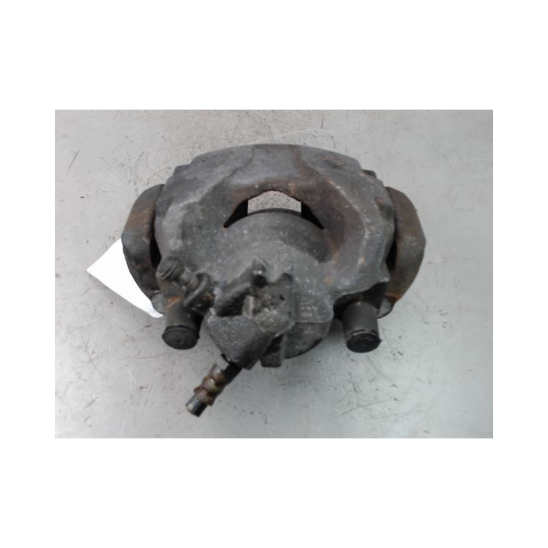 ETRIER DE FREIN AVANT GAUCHE DACIA DUSTER 2010-