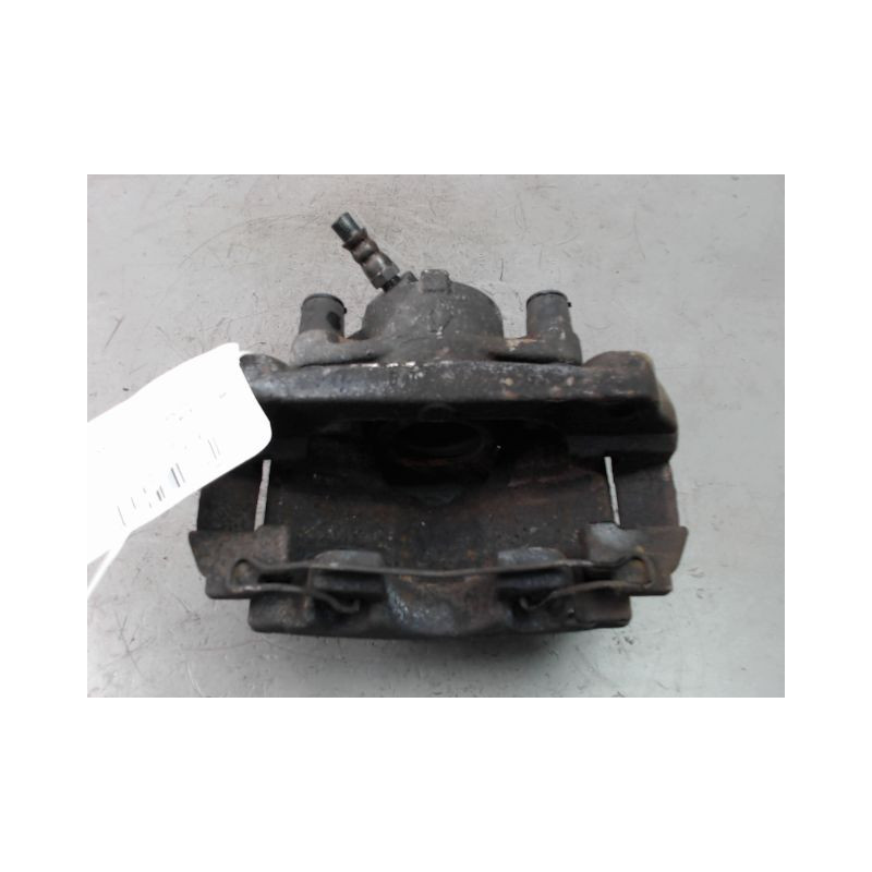 ETRIER DE FREIN AVANT GAUCHE DACIA DUSTER 2010-