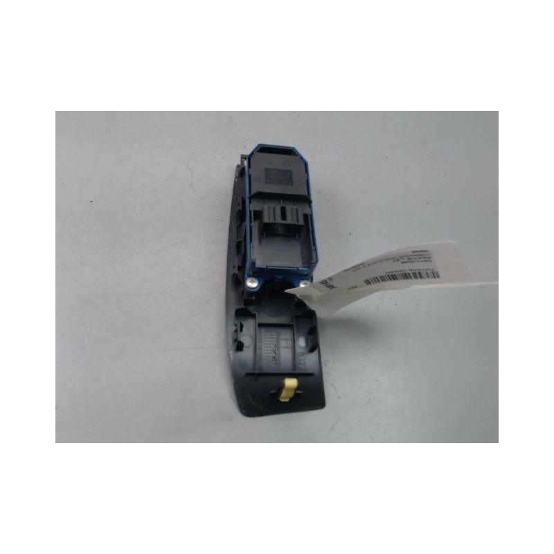 COMMANDE LEVE-GLACE PORTE AVG TOYOTA VERSO