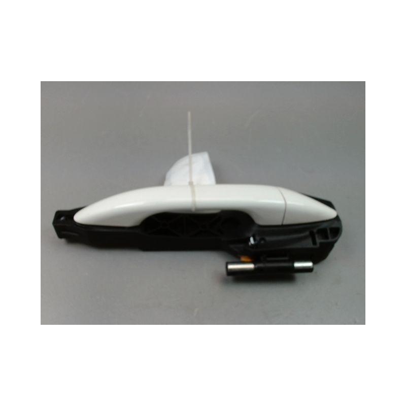 POIGNEE EXTERIEURE PORTE AVANT DROIT HYUNDAI I10