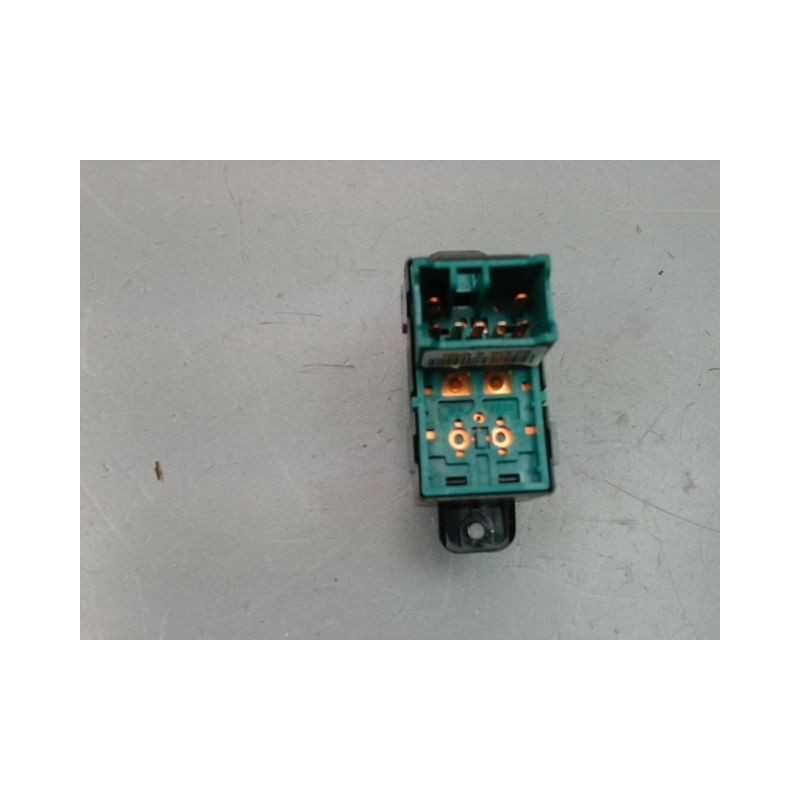 COMMANDE LEVE-GLACE PORTE ARD HYUNDAI I10