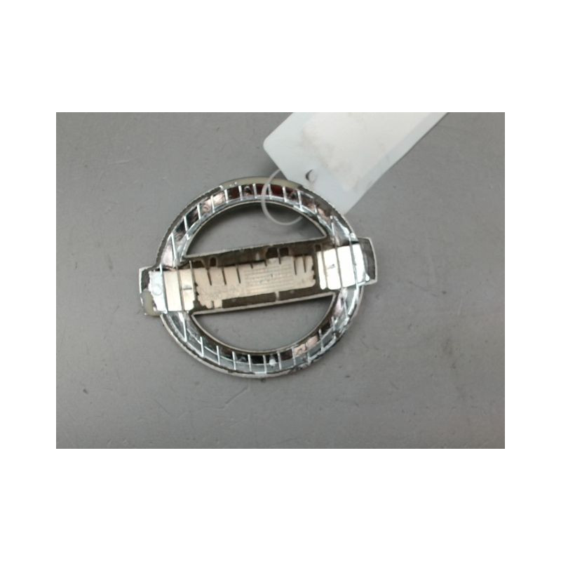 SIGLE CALANDRE NISSAN MICRA 2009-