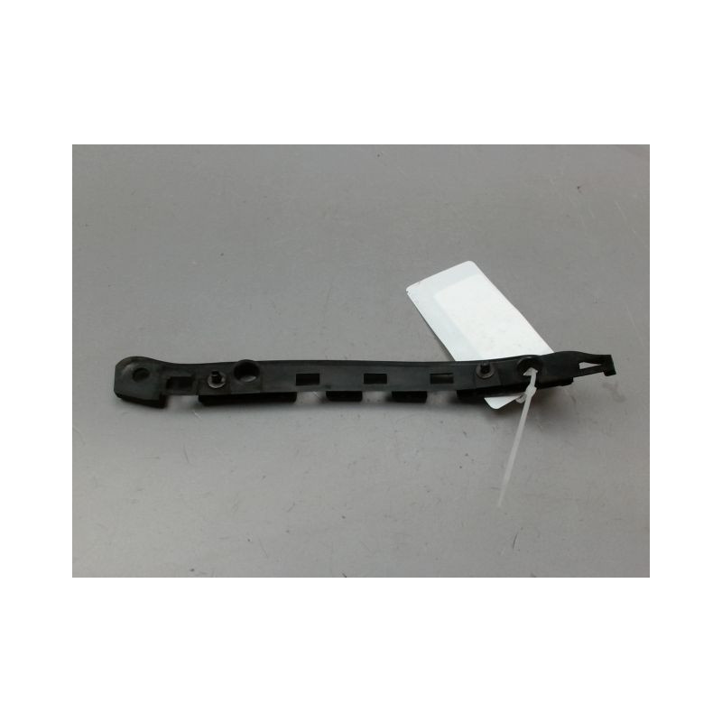 SUPPORT PARE-CHOC ARG MERCEDES CLASSE B 2008-