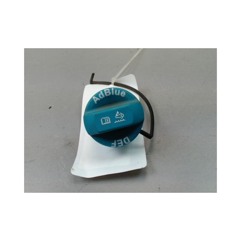BOUCHON RESERVOIR ADBLUE OPEL INSIGNIA