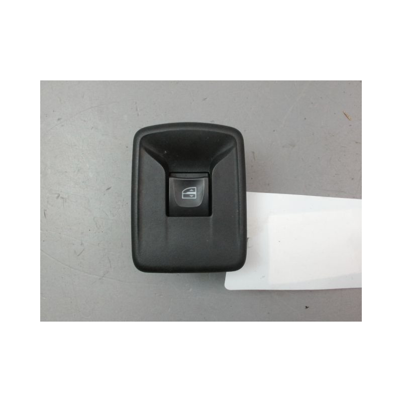 COMMANDE LEVE-GLACE PORTE AVD FIAT TALENTO