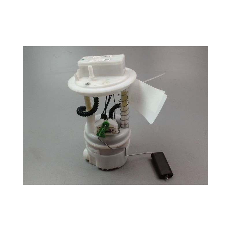 PUITS DE JAUGE DACIA SANDERO 2008- 1.0 SCe 65