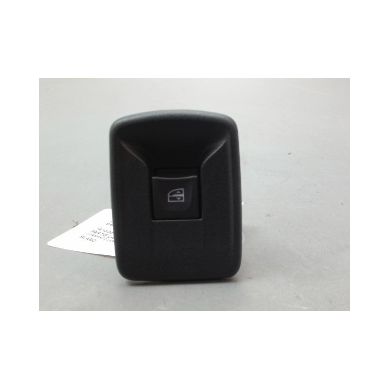 COMMANDE LEVE-GLACE PORTE AVD DACIA SANDERO II Phase 1 2012-...