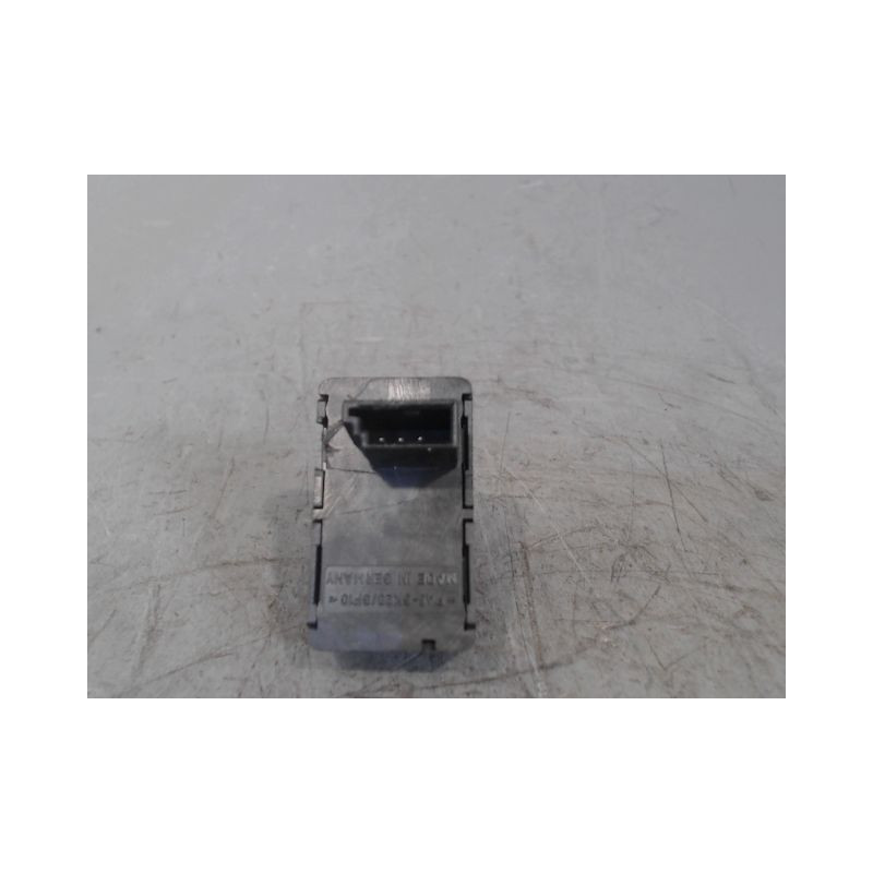 COMMANDE LEVE-GLACE PORTE ARG B.M.W. SERIE 1