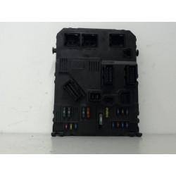 PLATINE FUSIBLE HABITACLE