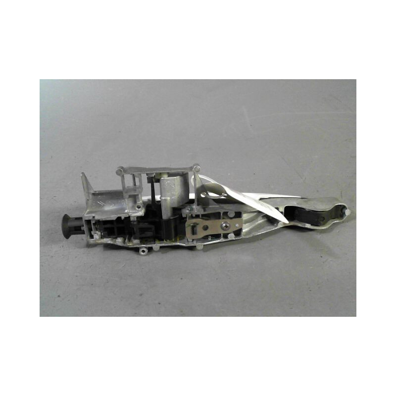 POIGNEE EXTERIEURE PORTE COULISSANTE DROIT PEUGEOT PARTNER