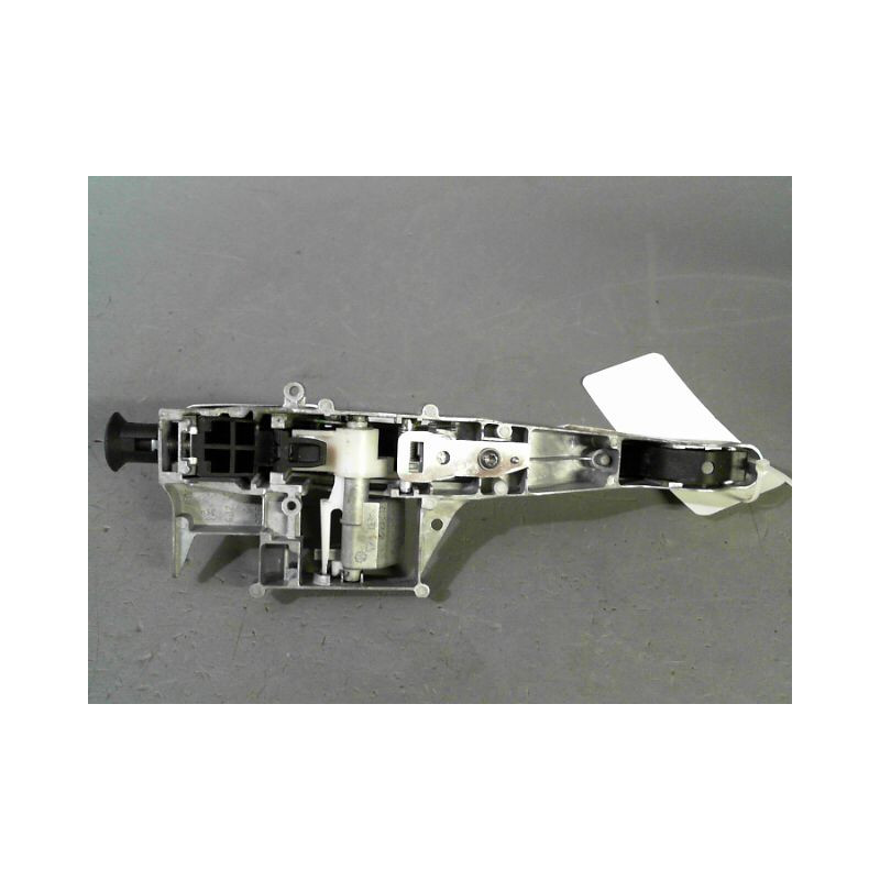 POIGNEE EXTERIEURE PORTE COULISSANTE GAUCHE PEUGEOT PARTNER